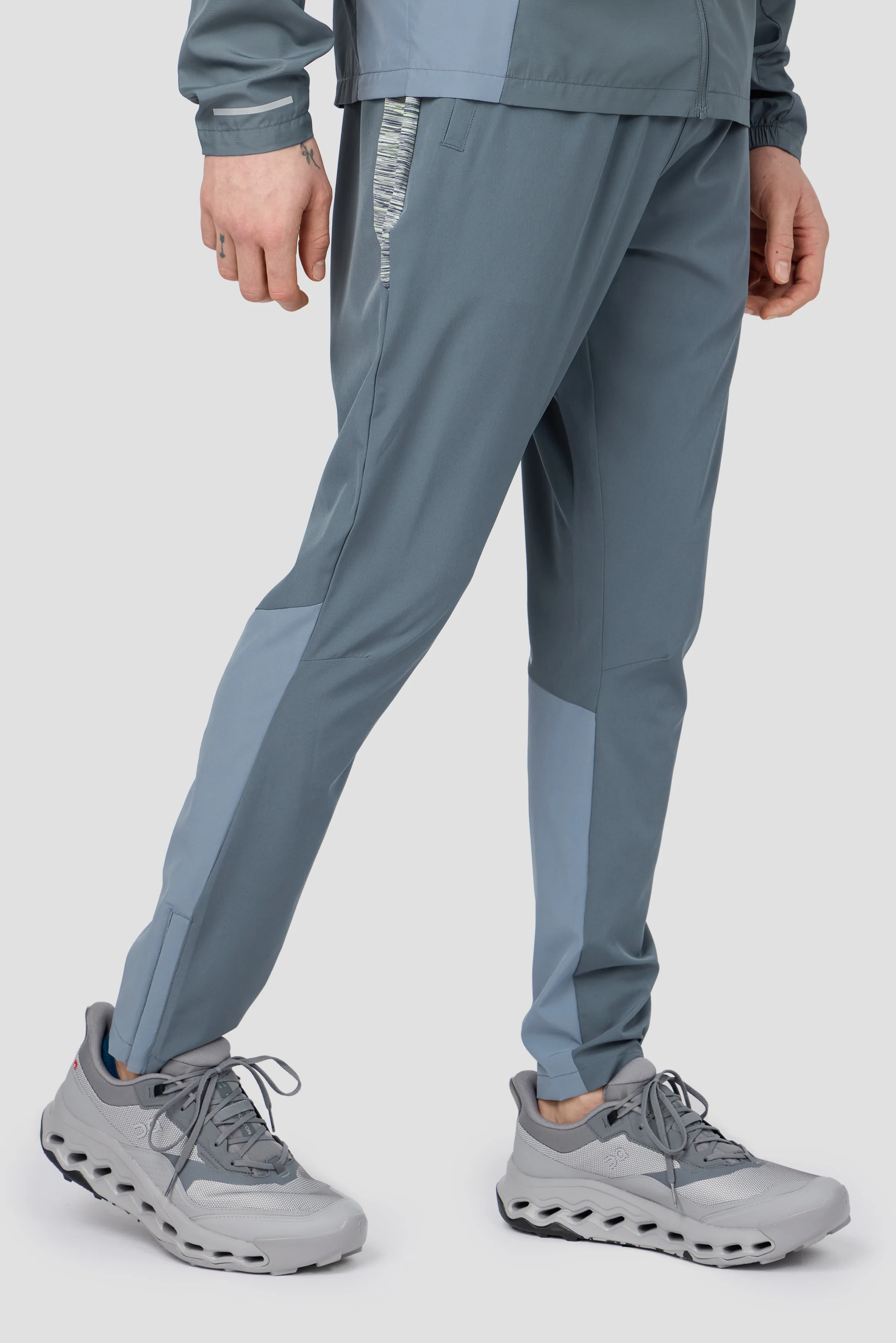 Trail Panel Running Pant - Grey/Green/White - Image 2
